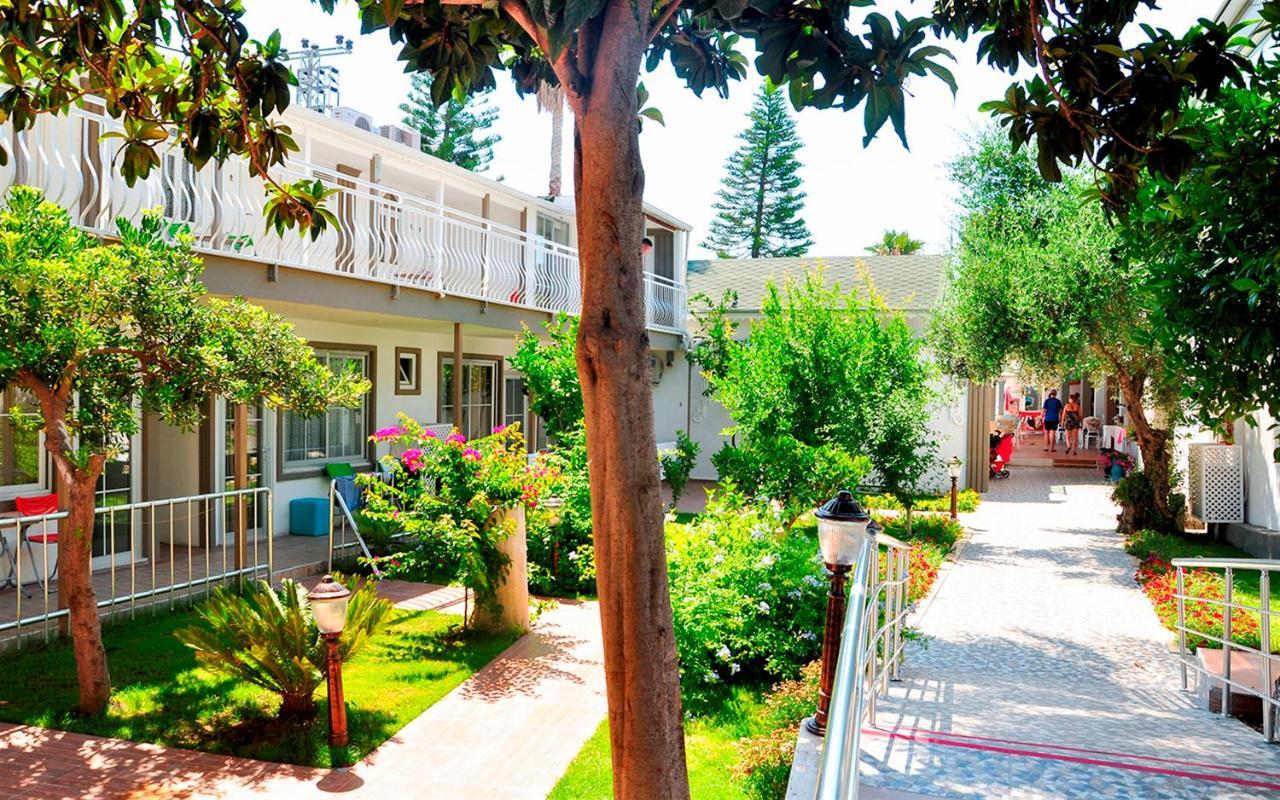 Clover Magic Altinkum Park Hotel Side Exterior photo